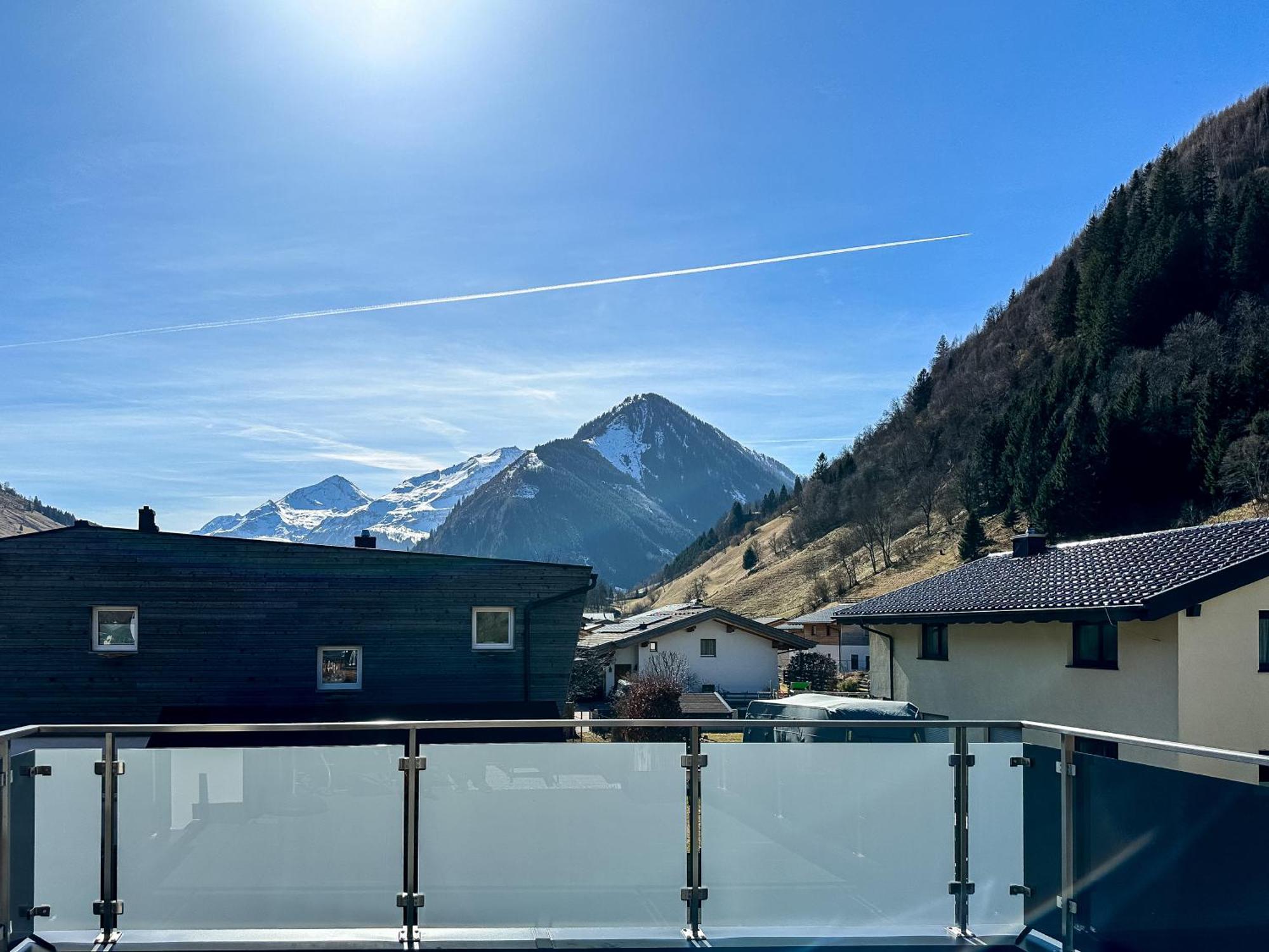 Alpine Goldquell - Infrarot Kabine, National Park Sommerkarte Und Bergblick *
